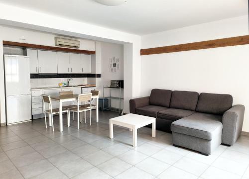 One-Bedroom Apartment  image 10