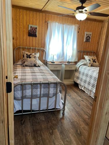 Bixby Cove Cabin #1 in Porum, USA