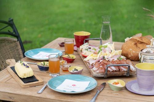 Essen und Erfrischungen, Hotel Schloss Lerchenhof in Hermagor