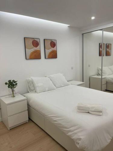 Lovely 2 bedroom apartment in South Lisbon in บาไรโร