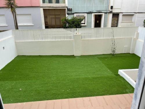 ระเบียง/ชานเรือน, Lovely 2 bedroom apartment in South Lisbon in บาไรโร