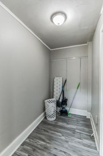 Lennox C201 Furnished Studio Att Students thumb 4
