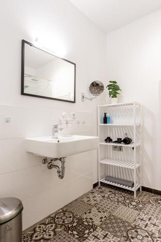 Global Living - Design Apartment I Central I Smart-TV I Kitchen I Berlin, Berlin (zdjęcie 11)