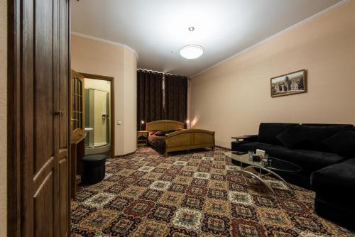 Premium Hotel - main image