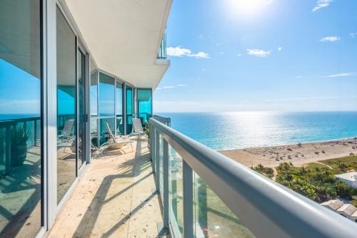 THE SETAI 5 STARS HOTEL-RESIDENCE MIAMI BEACH OCEANVIEW 2 Bedroom UNIQUE in Miami Beach, USA