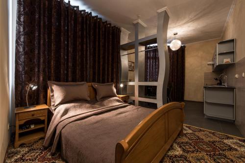 Konyha, Premium Hotel in Chernivtsi