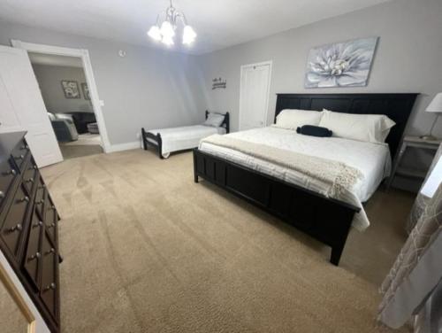 Anoka Apartments in Historical Victorian House in Anoka, USA