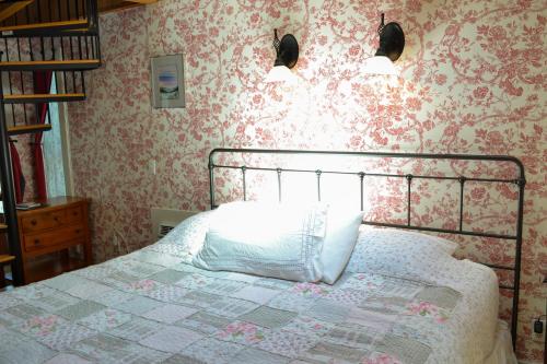 Black Friar Inn and Pub