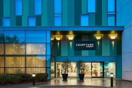 Courtyard by Marriott London Gatwick Airport