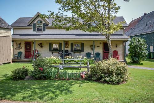 Bugaboo Cottages Bugaboo Cottages