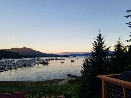 Juneau Oceanfront Home Overlooking Auke Bay