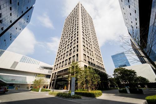 . Yunying International ApartHotel Shenzhou Road Metro Exit A Branch - Free Shuttle Bus to Canton Fair Complex During Canton Fair Period