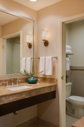 Ayres Hotel Huntington Beach/Fountain Valley - image 8