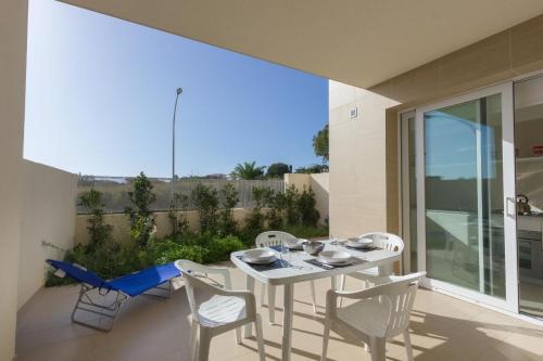 Wunderschönes Appartement in Marina Di Ragusa mit Terrasse