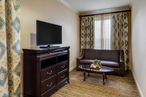 Ayres Hotel Huntington Beach/Fountain Valley - image 14