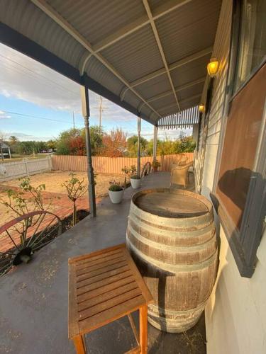 Charming 3 bedroom wine country cottage in Rutherglen