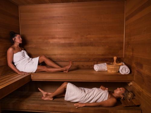 シャワー, The Reefs Resort and Club in サウサンプトン