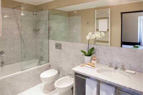 Double or twin room, superior, canal view