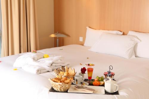 1 queen bed