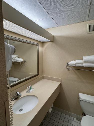 Clarion Inn Frederick Event Center - image 14