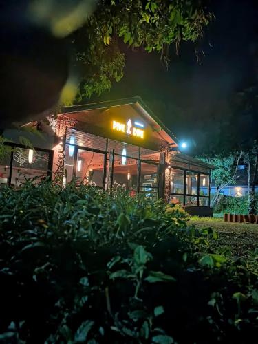 ห้องอาหาร, Koselig Homes in แนนยูคิ