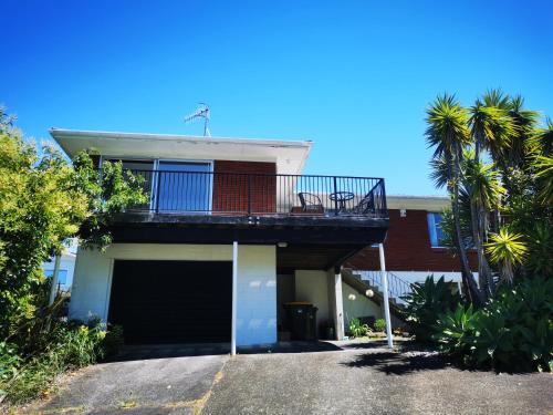 Sunshine hillcrest home Auckland