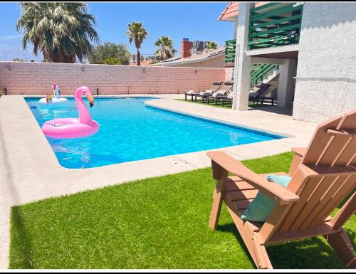 Desert Getaway by Palm Springs! W/Pool & Hot Tub