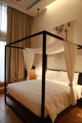 Manli Hotel Shanghai Pudong Airport Branch -Provide free shuttle buses to Pudong Airport and Disneyland