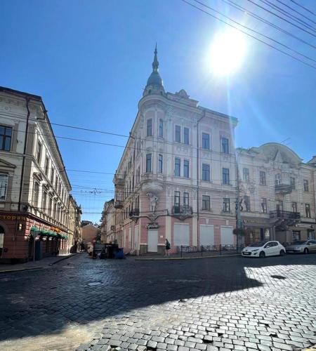 Квартира-студія в самому центрі міста біля Кобилянської