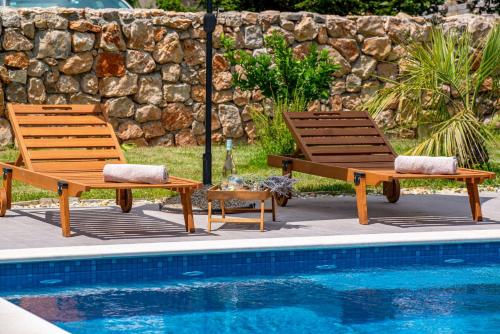 Crassula Summer Villa with Private Pool