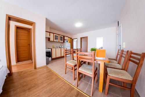 One-Bedroom Apartment with Balcony (2 Adults + 2 Children) image 9