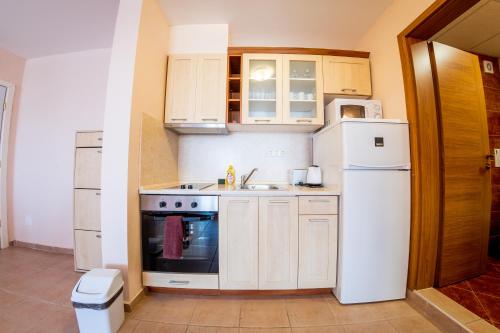 Two-Bedroom Apartment with Balcony (4 Adults + 2 Children) image 4
