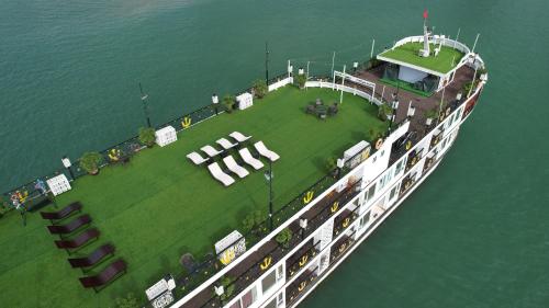 HaLONG AQUAR CLASSIC CRUISE