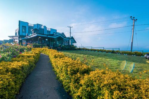 A szálláshely kívülről, The Forest and Lake by Schofieldshire in Hakgala