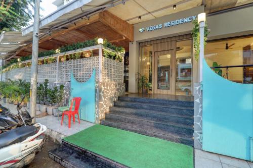 VEGAS RESIDENCY – Kalyan, KY