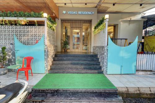 HOTEL VEGAS RESIDENCY  in كاليان