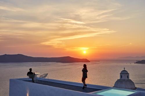 Limestone, Fira (photo 5)