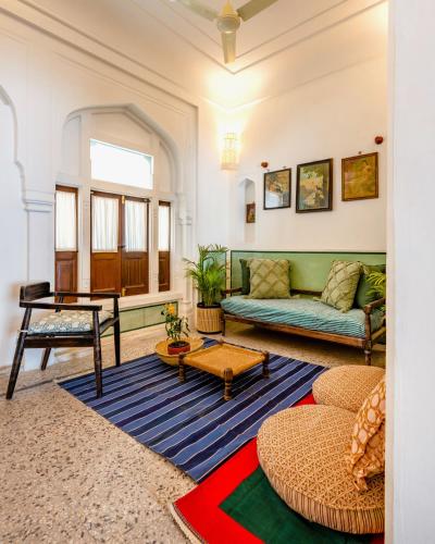 Shared lounge/TV area, Sum Jaipur in Hathroi