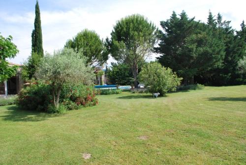 Mas provençal avec piscine