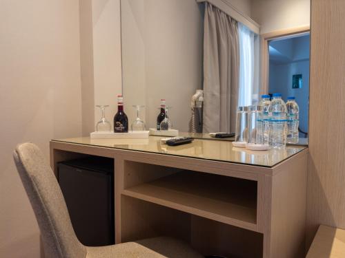 Anemoni Piraeus Hotel - image 9