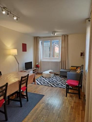 Logement entier 80 m2 Maison au calme proche paris - Location saisonnière - Épinay-sur-Seine