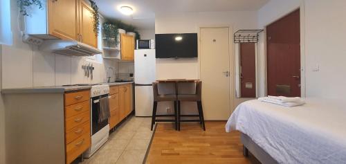Studio apartment near metro and forest!, Sztokholm (zdjęcie 2)
