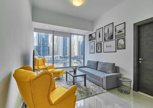 Luxury 1BR Apartment in the heart Marina, Connection to Dubai Marina Mall - Silverene tower, Dubai (photo 2)
