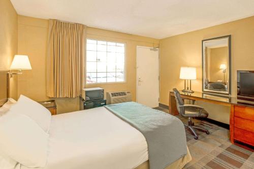 Travelodge by Wyndham Silver Spring - image 9