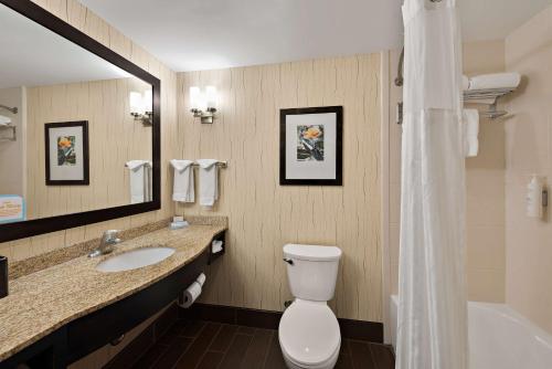 Hilton Garden Inn Findlay - image 2