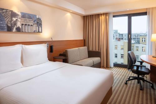 Hampton by Hilton Berlin City West - image 11