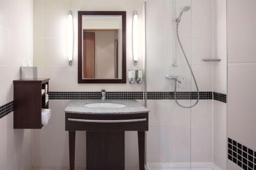 Hampton by Hilton Berlin City West - image 9