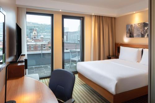 Hampton by Hilton Berlin City West - image 8