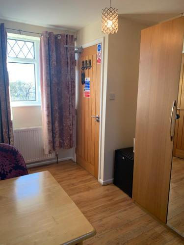 Parkview Guesthouse - image 13