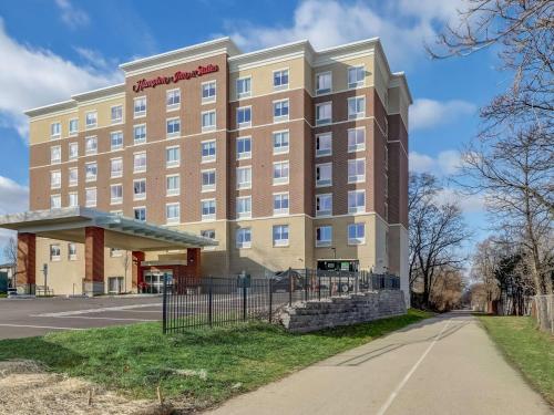 Hampton Inn & Suites Cincinnati Midtown Rookwood - Hotel - Cincinnati